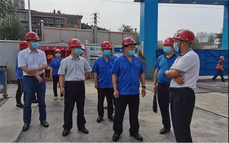 洛阳市人大主任吴中阳到洛铜集团调研并视察棚户区改造项目